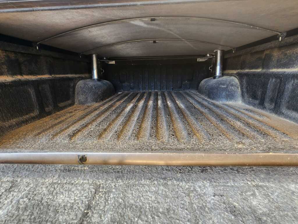 TOYOTA HILUX - Image 15