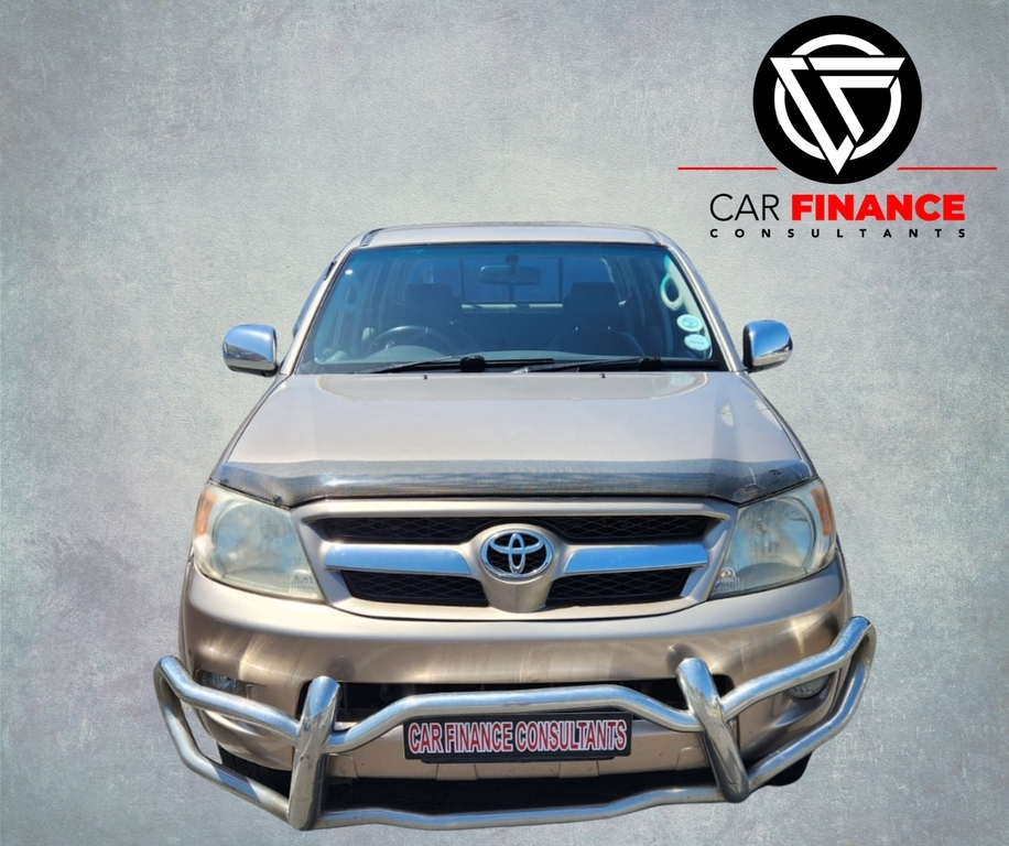 TOYOTA HILUX - Image 3
