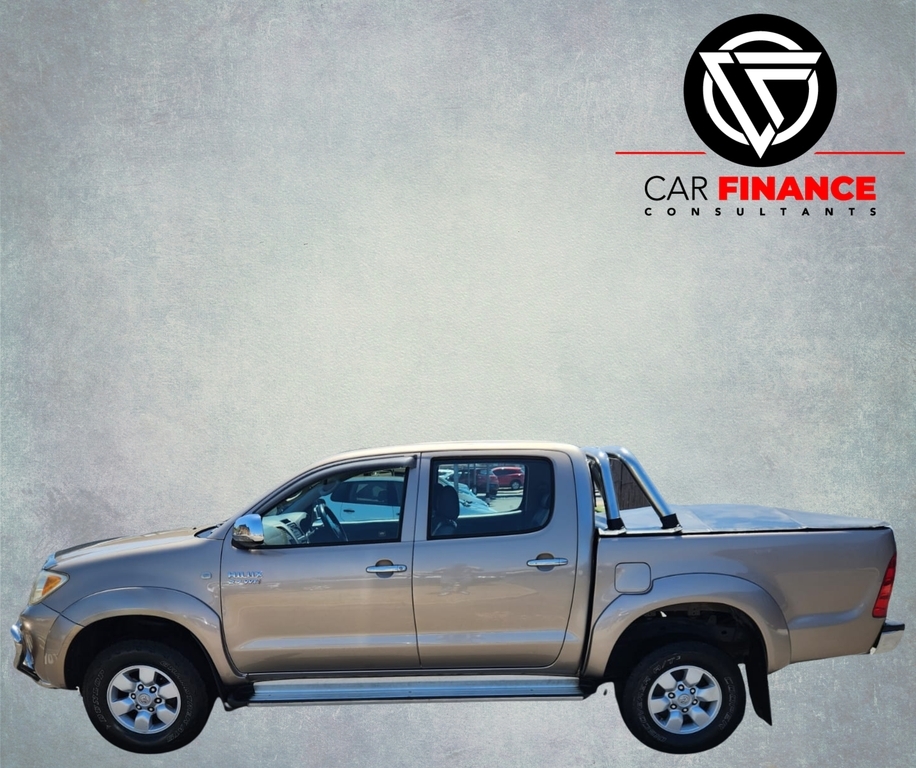 TOYOTA HILUX - Image 5