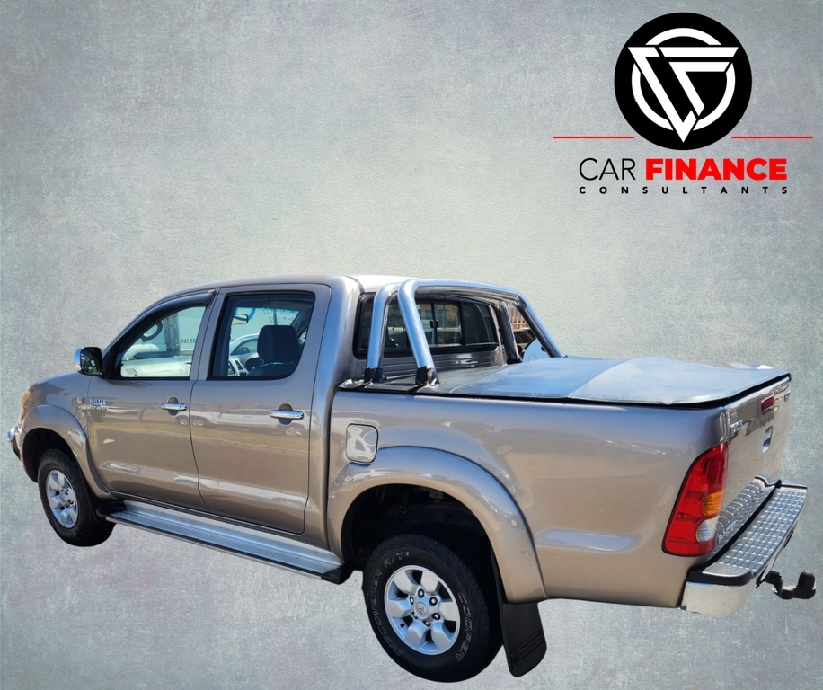 TOYOTA HILUX - Image 7