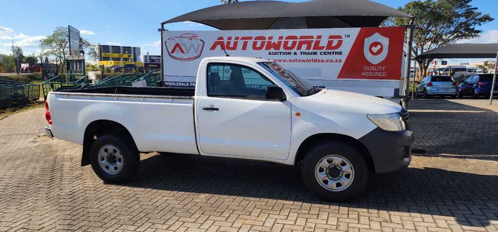 Toyota Hilux ( II) 2.5 D-4D Single Cab