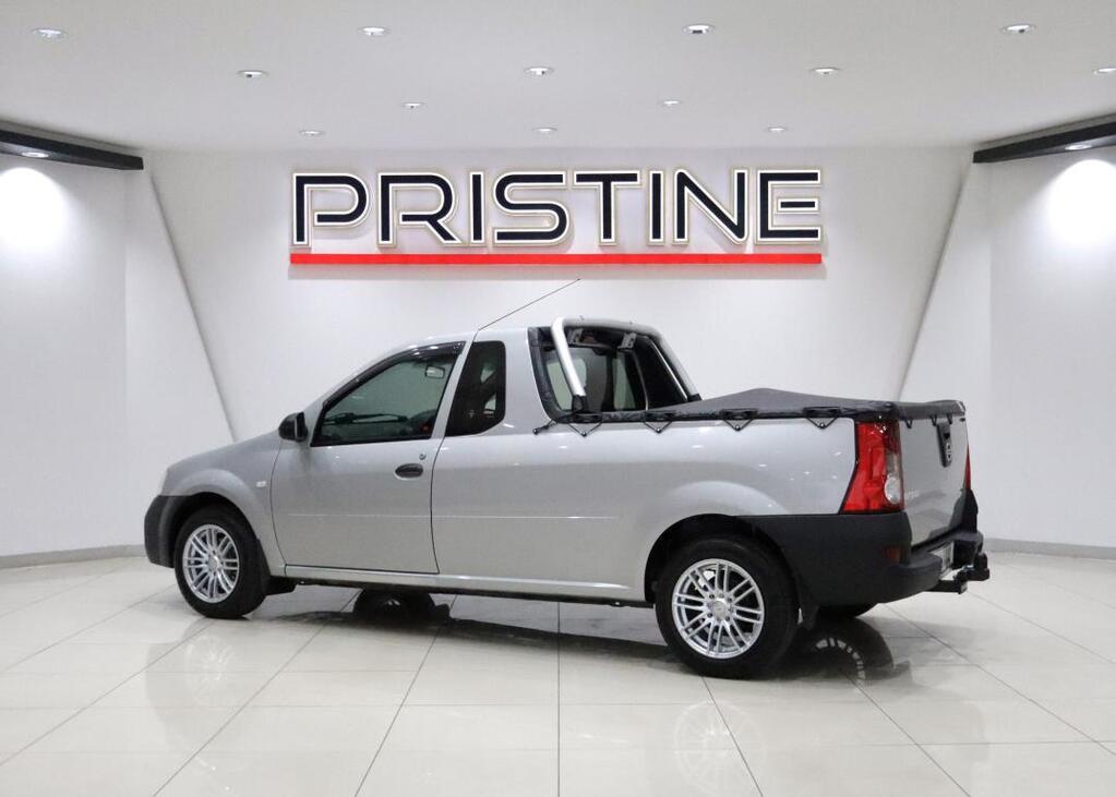 NISSAN NP200 - Image 4
