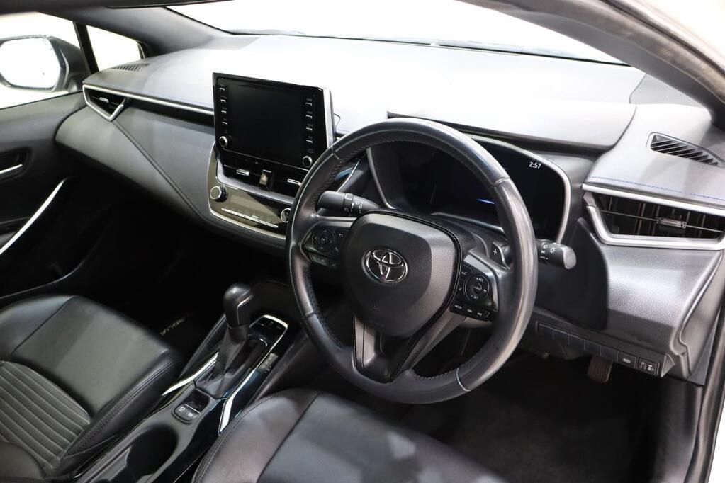 TOYOTA COROLLA - Image 8