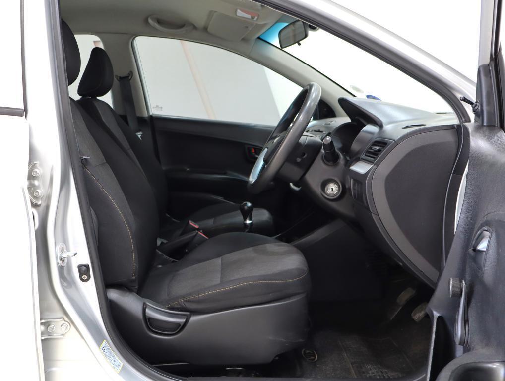KIA PICANTO - Image 12