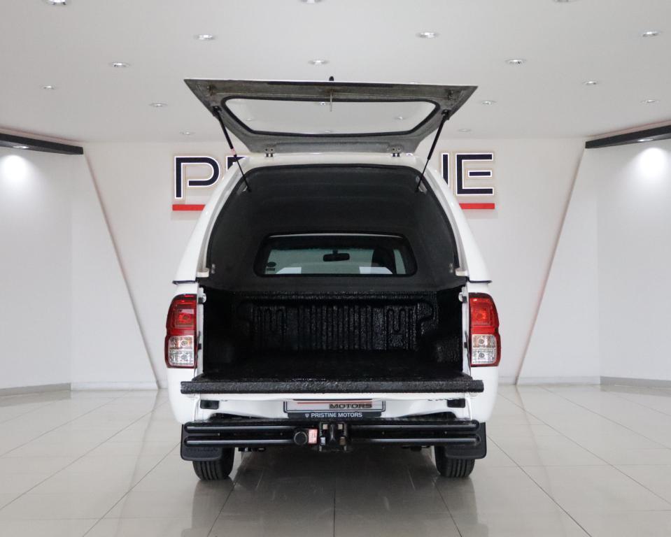 TOYOTA HILUX - Image 15