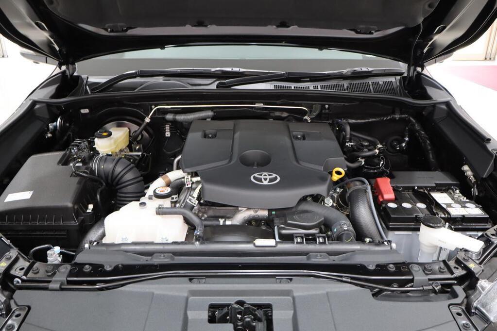 TOYOTA HILUX - Image 17