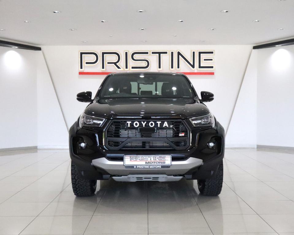 TOYOTA HILUX - Image 2