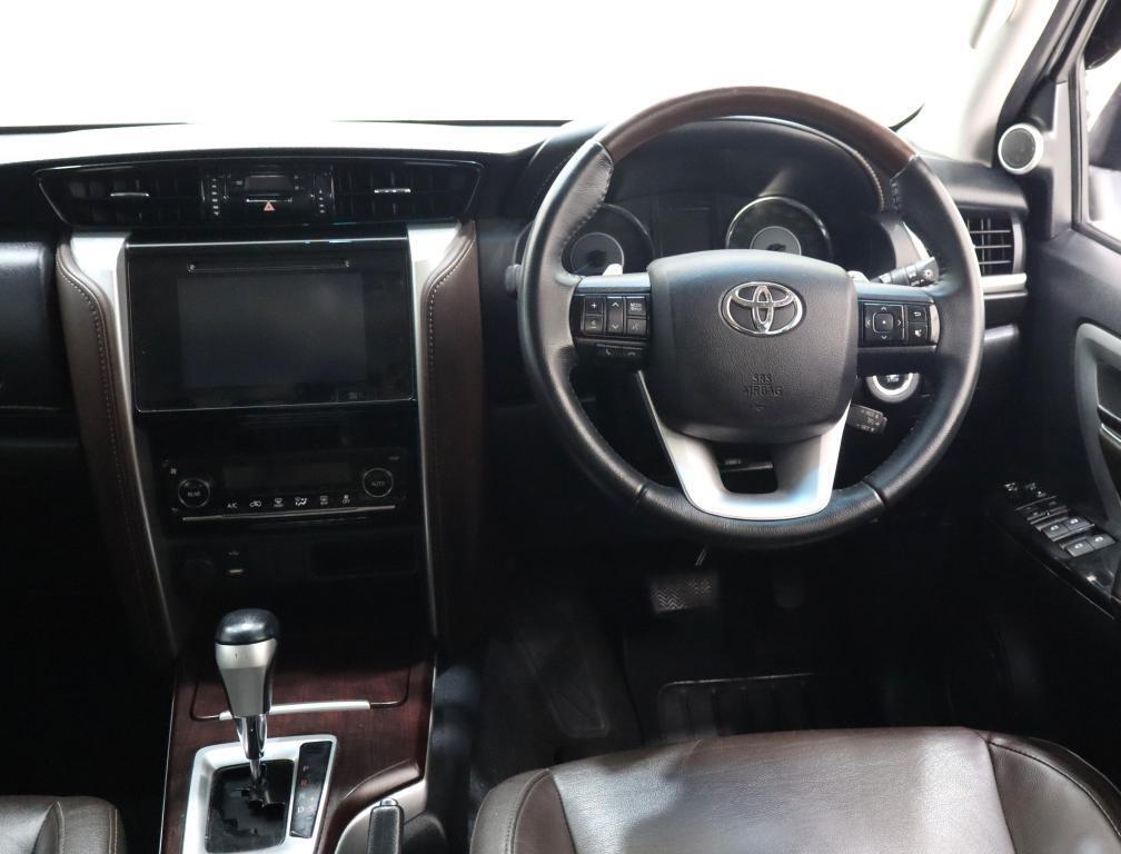TOYOTA FORTUNER - Image 15