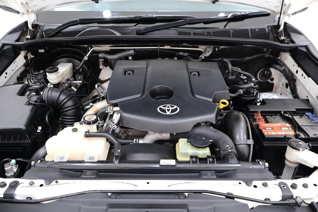 TOYOTA FORTUNER - Image 19
