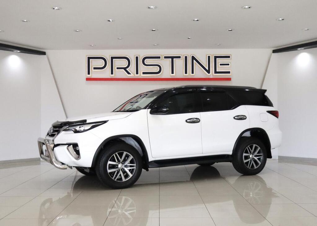 TOYOTA FORTUNER - Image 3