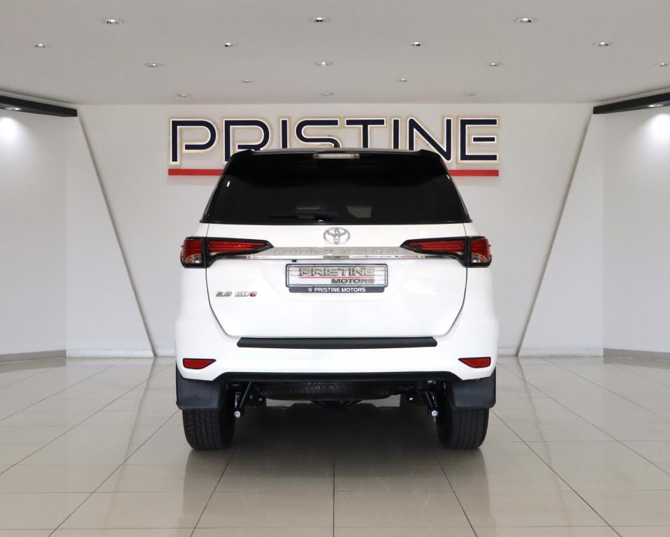 TOYOTA FORTUNER - Image 5