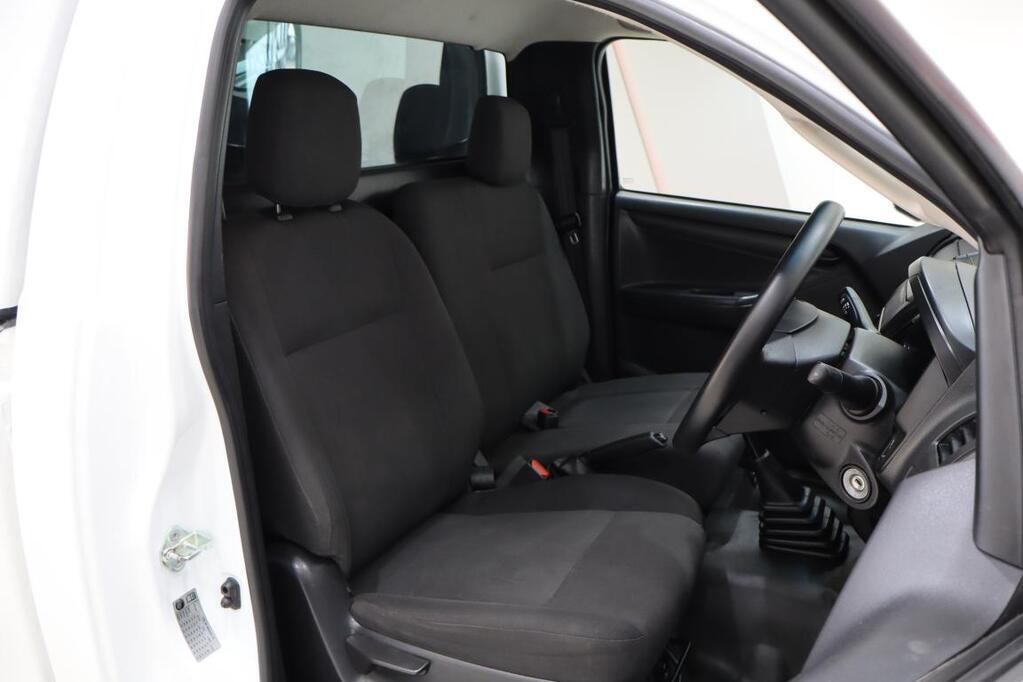 ISUZU D-MAX - Image 15