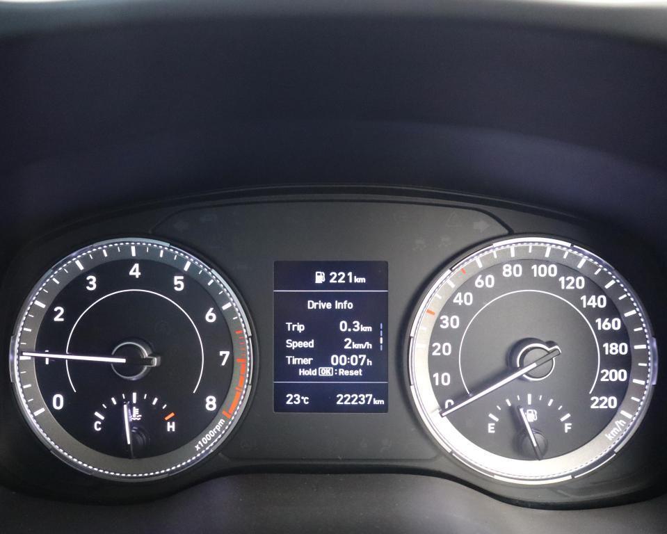 HYUNDAI VENUE - Image 13