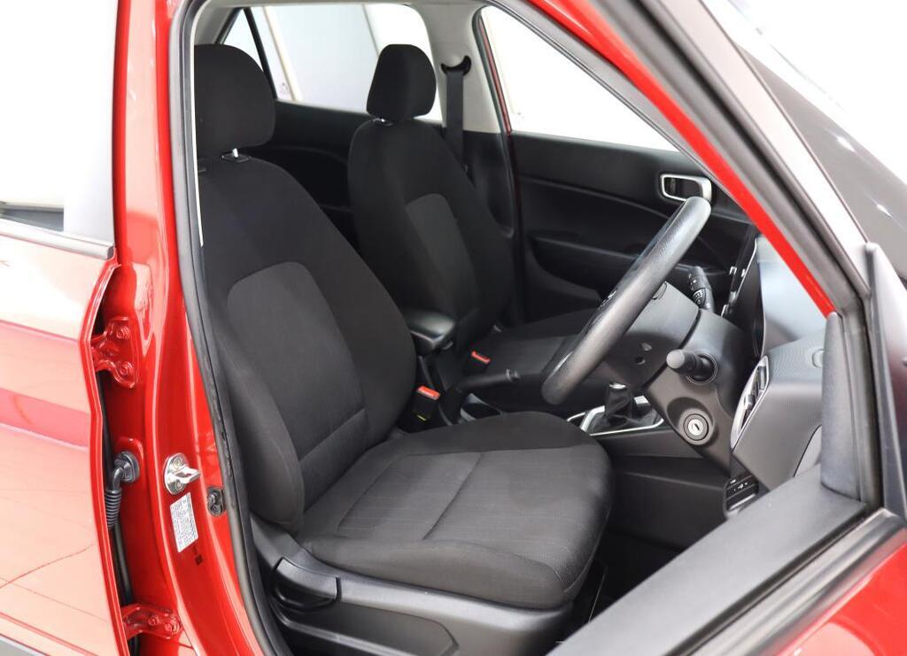 HYUNDAI VENUE - Image 14