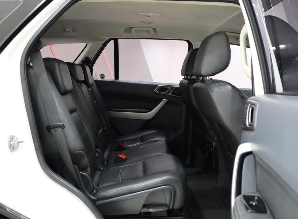 FORD EVEREST - Image 13