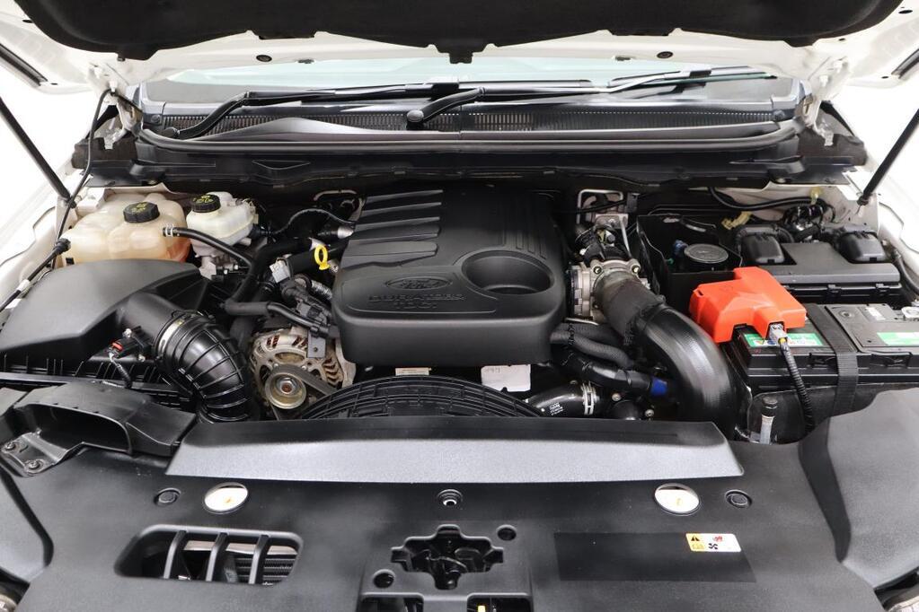 FORD EVEREST - Image 18