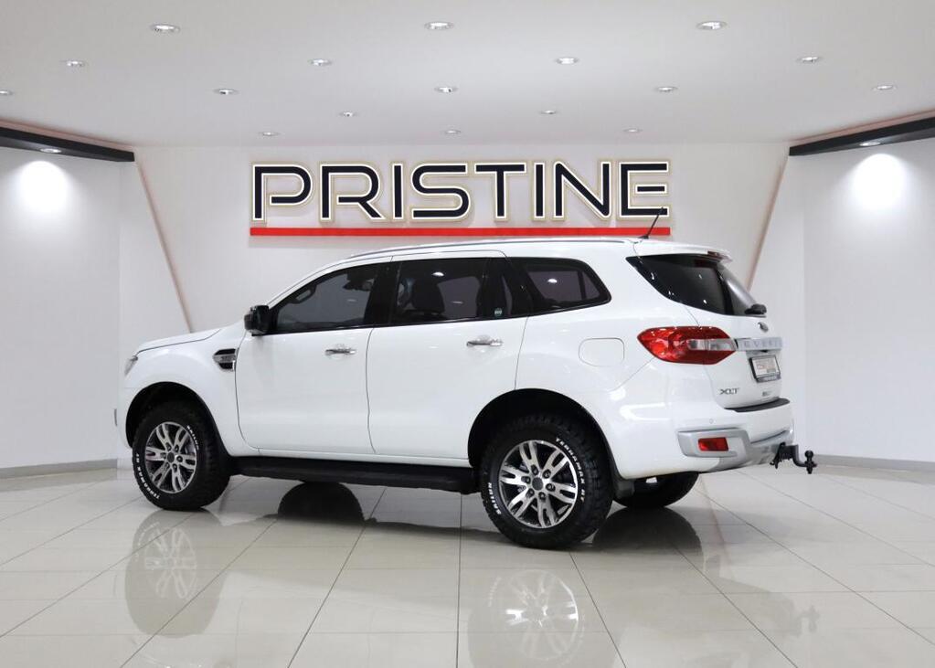 FORD EVEREST - Image 4
