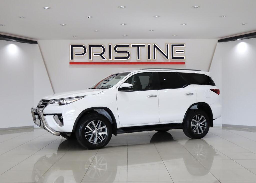 TOYOTA FORTUNER - Image 3