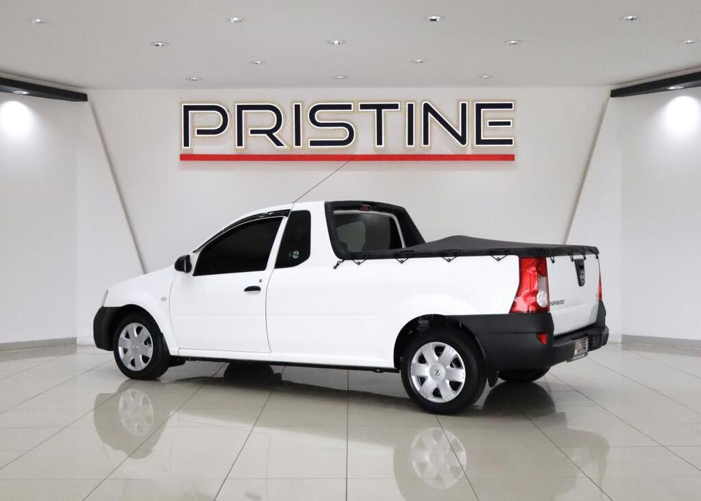 NISSAN NP200 - Image 4