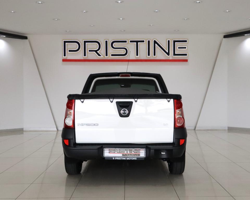 NISSAN NP200 - Image 5
