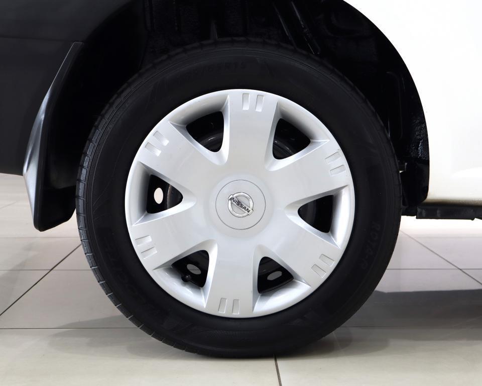 NISSAN NP200 - Image 6