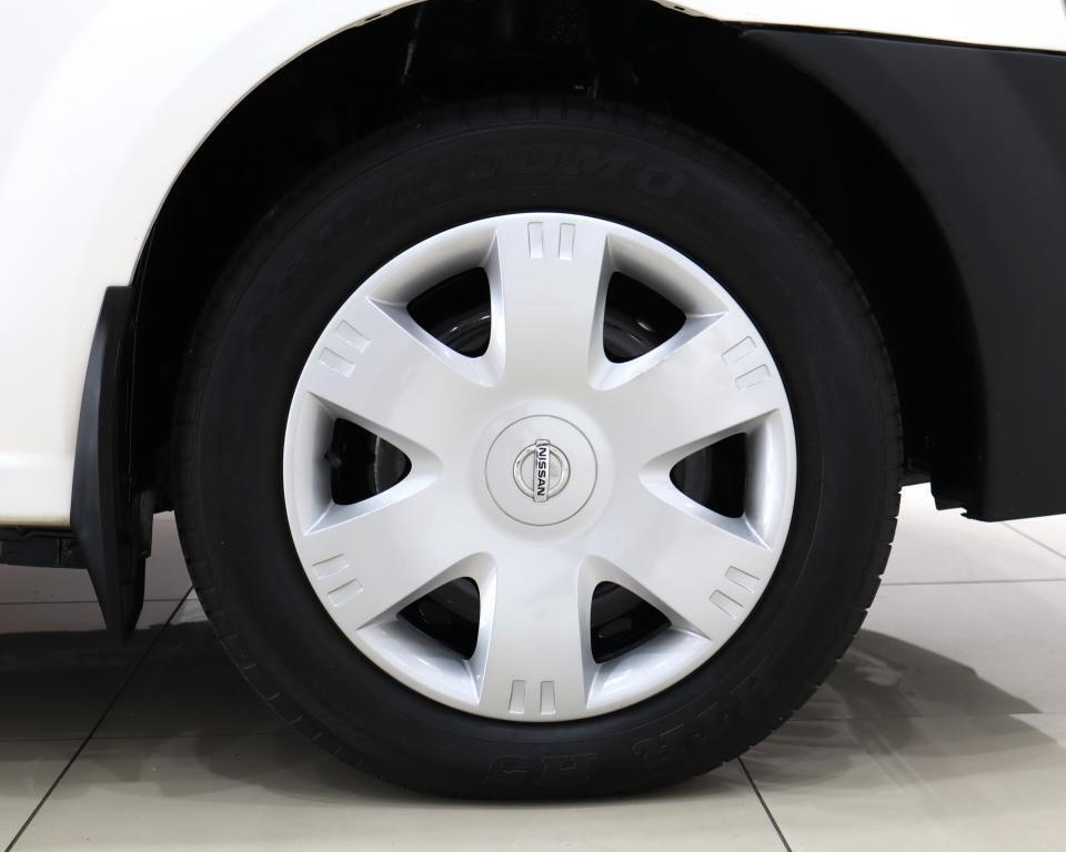 NISSAN NP200 - Image 7
