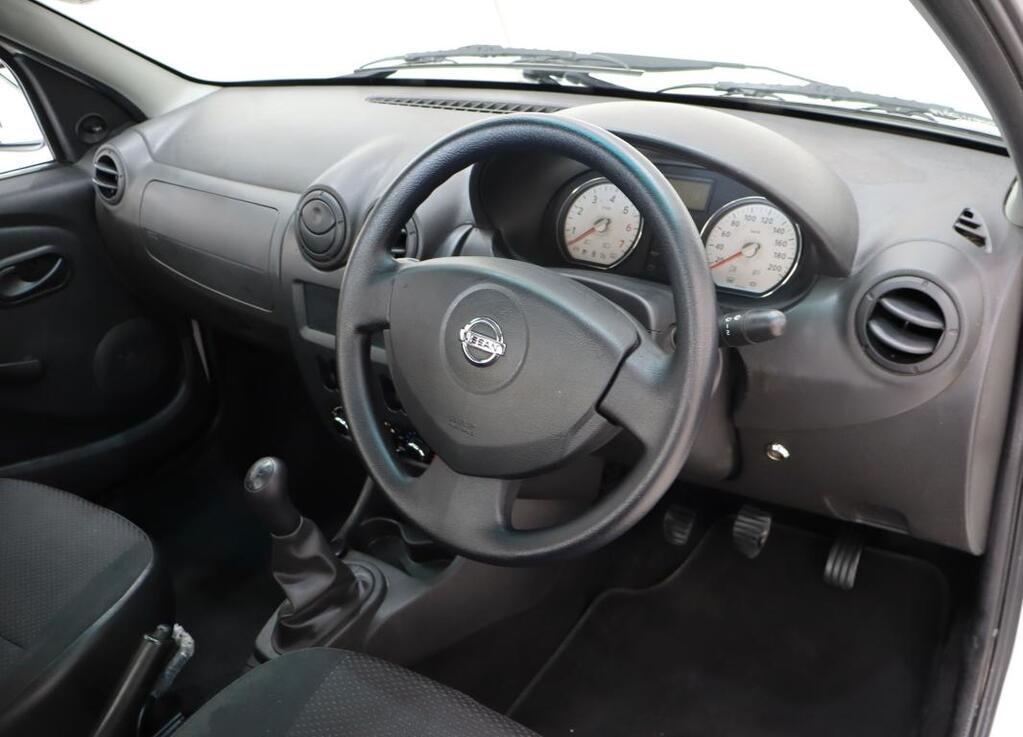 NISSAN NP200 - Image 10