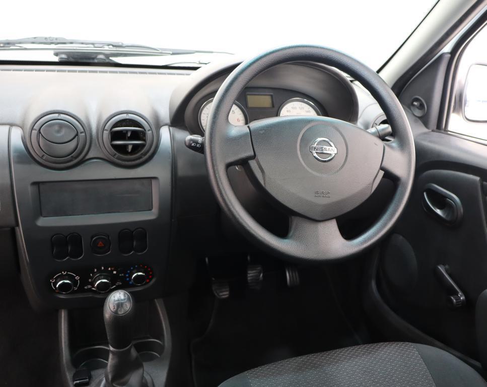 NISSAN NP200 - Image 16