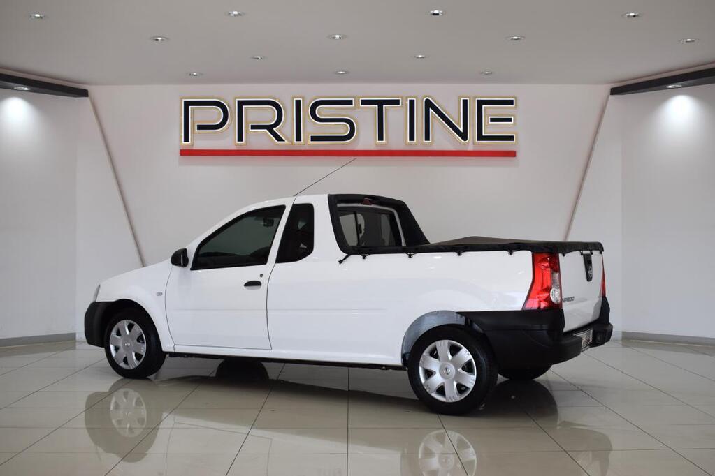 NISSAN NP200 - Image 4