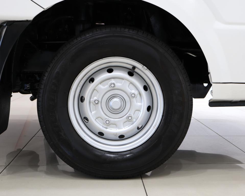 KIA K 2700 - Image 9