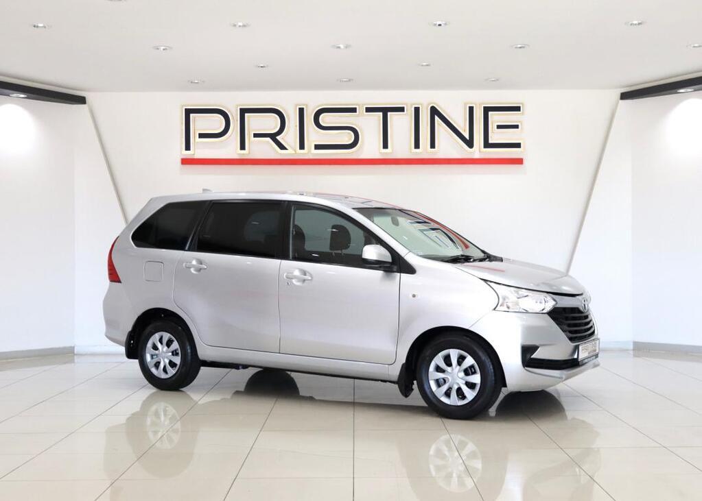 TOYOTA AVANZA