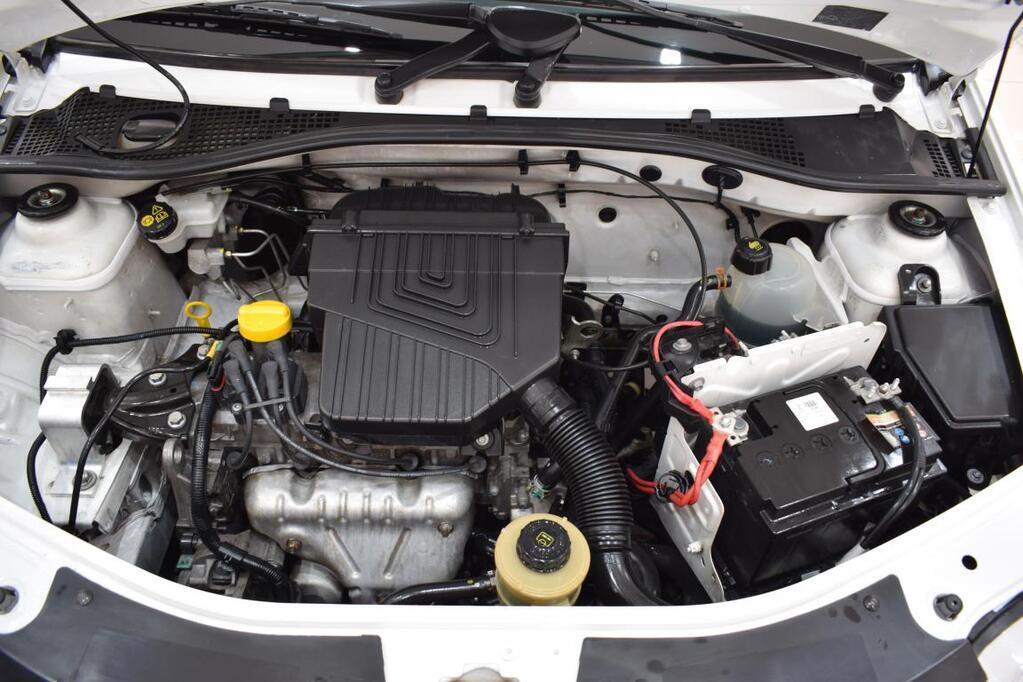 NISSAN NP200 - Image 18