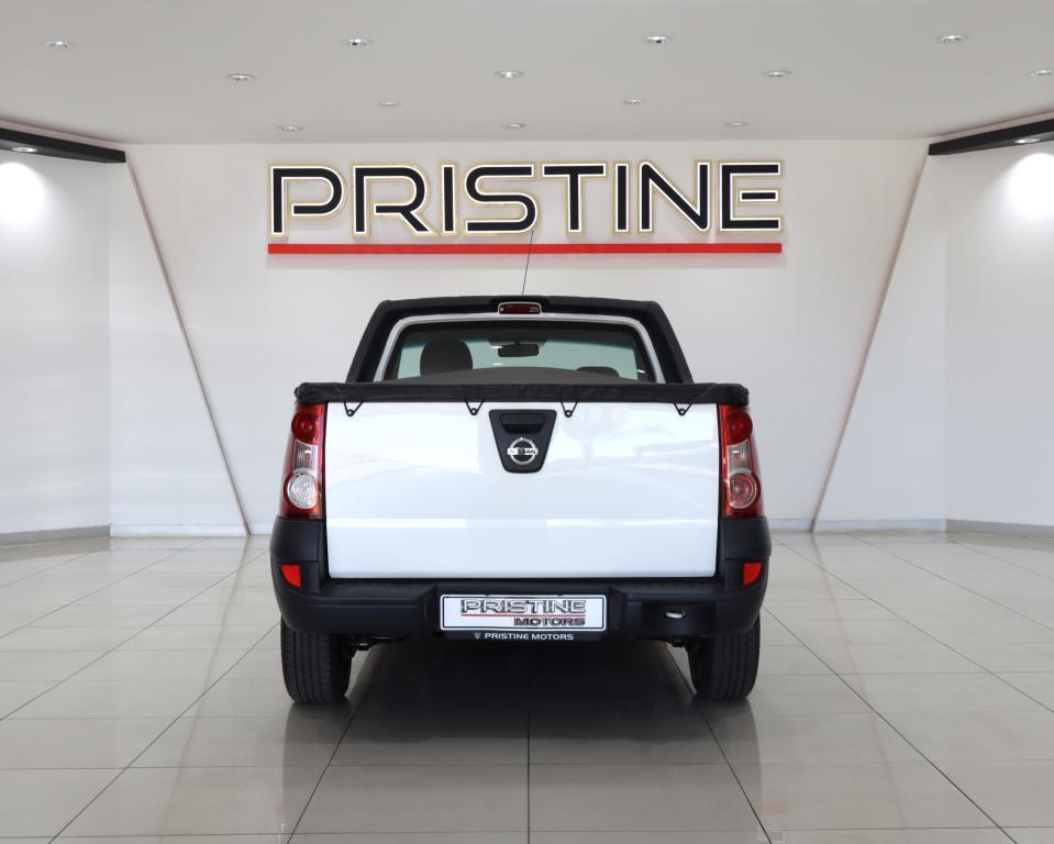 NISSAN NP200 - Image 5