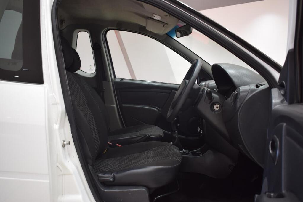 NISSAN NP200 - Image 13