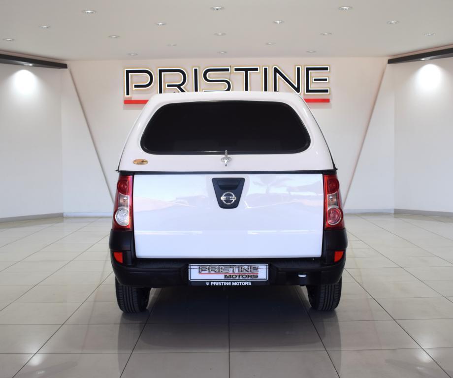 NISSAN NP200 - Image 5