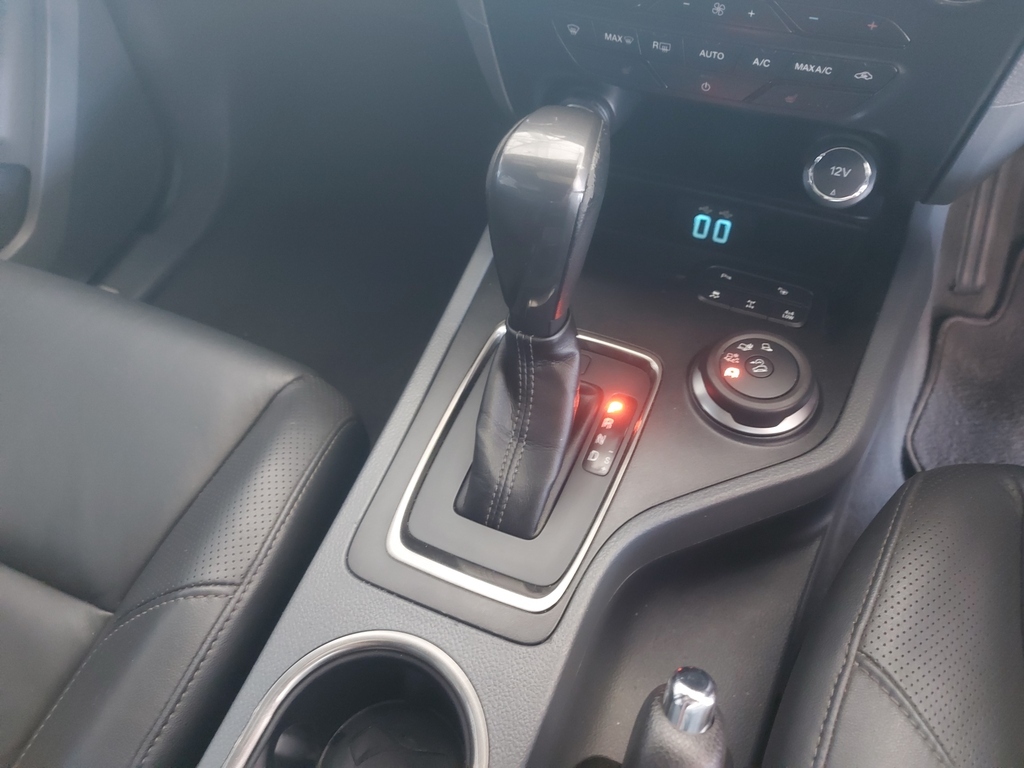 FORD EVEREST - Image 16