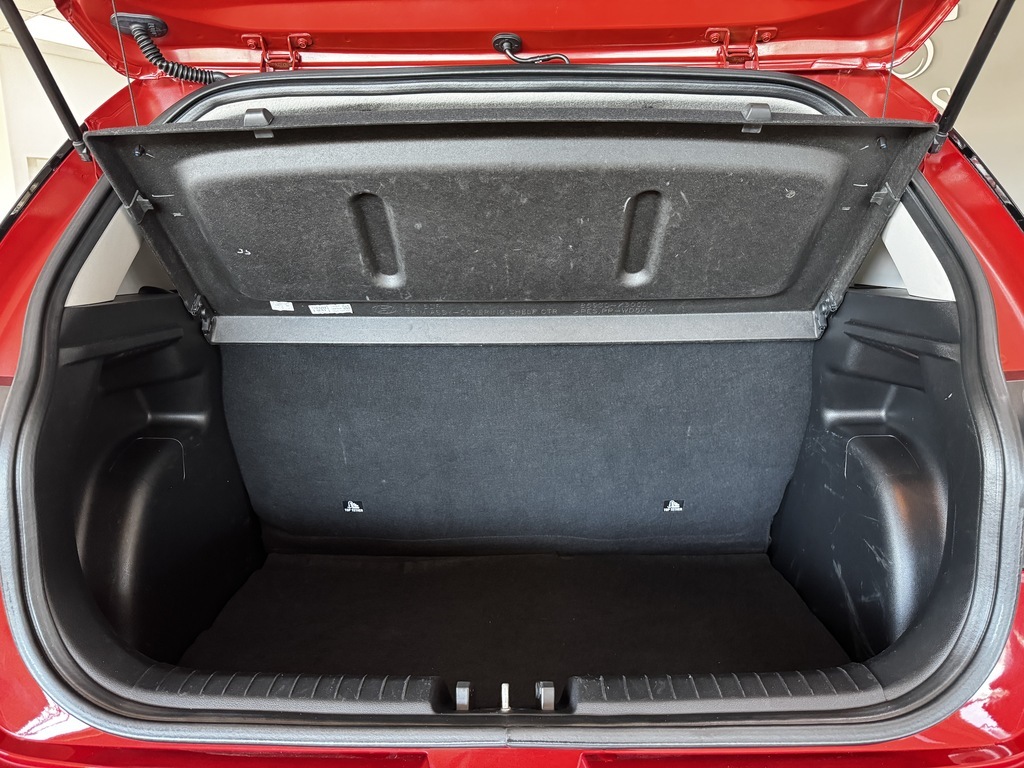 HYUNDAI VENUE - Image 13