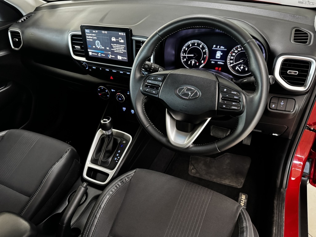HYUNDAI VENUE - Image 9