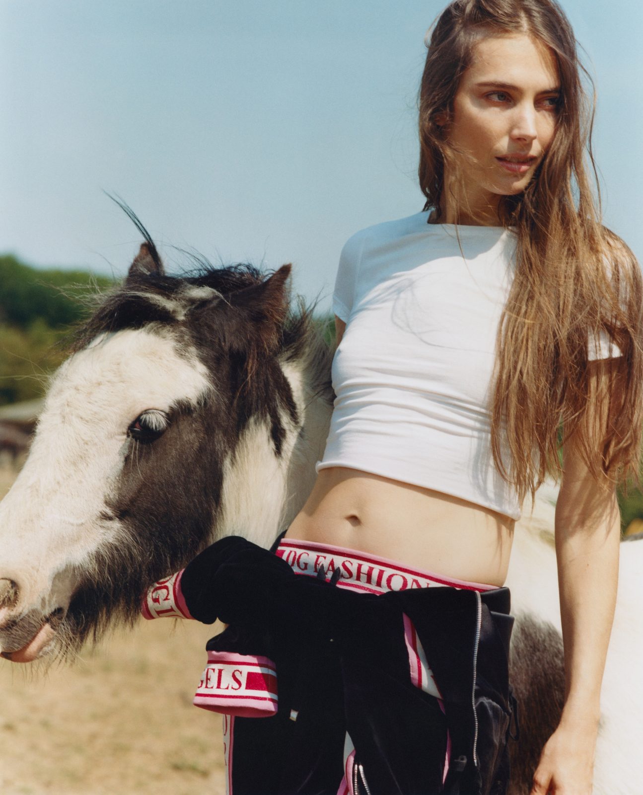 Modern Weekly China