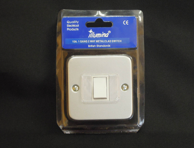 1 Gang 2 Way Metalclad Switch