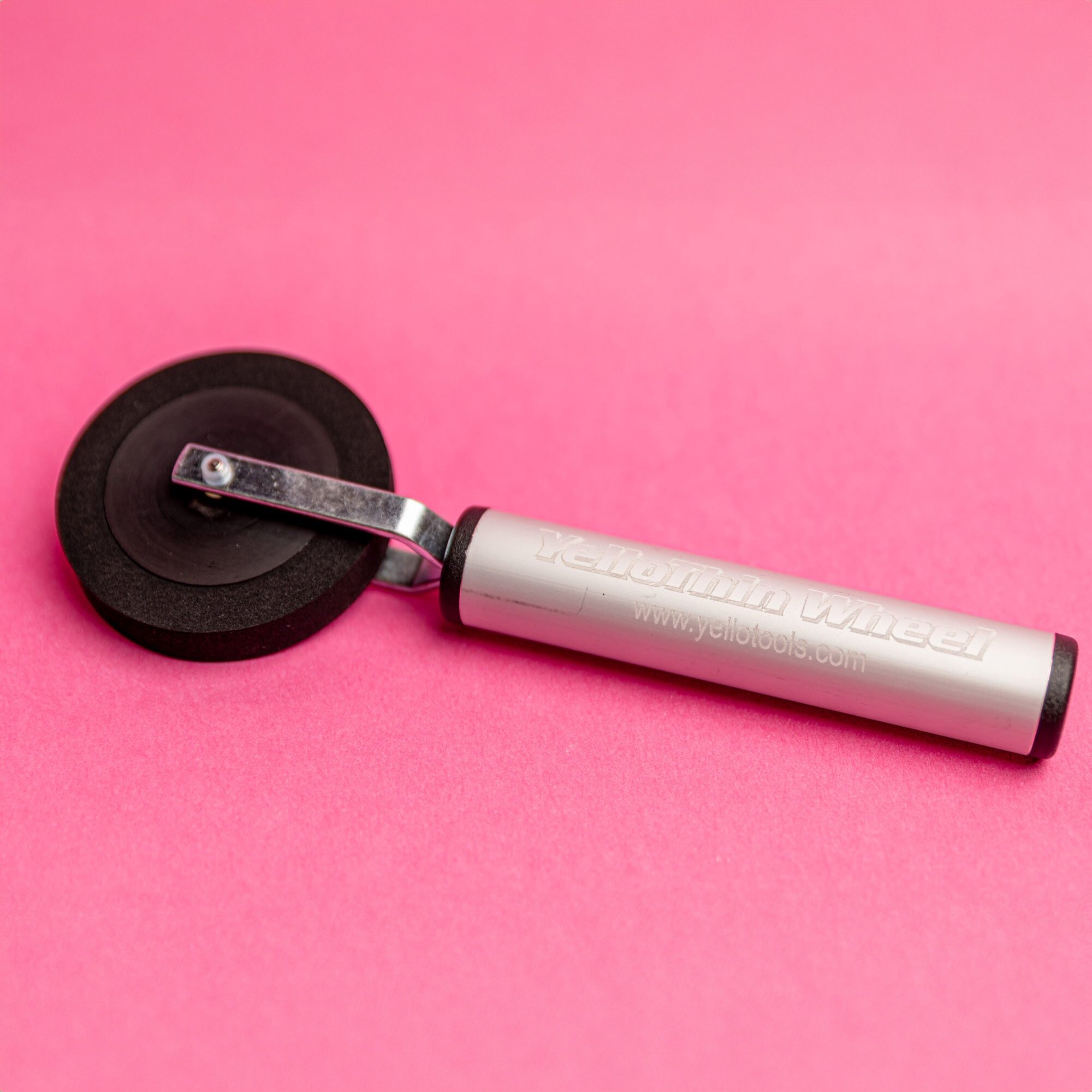 YelloThin -  Narrow pressure roller with foam wheel for film application