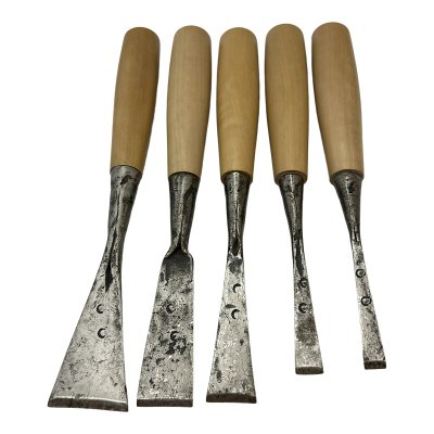 Chisel Set of 5 Various Sizes