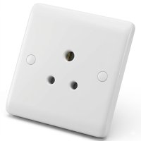  Iona SLS15 5 Amp Round Pin Socket