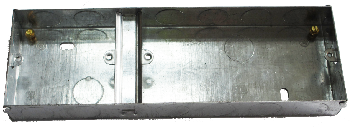 Cesco 25mm 2 + 1 Split Flush Metal Box