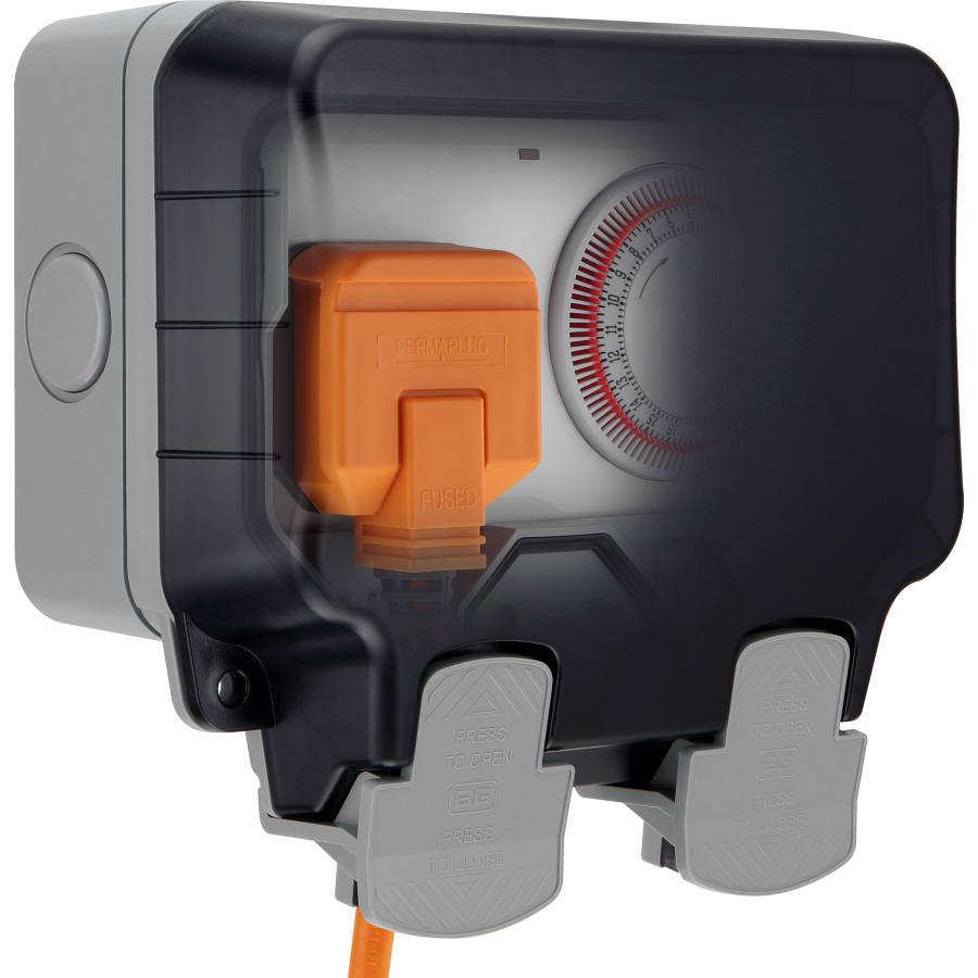 Luceco 13A Outdoor 1G Socket With Time Control