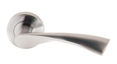 Flex Lever On Round Rose Door Handle Satin Chrome