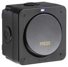 Knightsbridge 1G IP66 Black Outdoor Retractive Switch OP21
