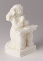 ORNAMENT-KNEELING COMMUNION GIRL