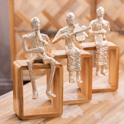 Sitting Musician Violin Silver