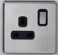 DETA Screwless 1 Gang Socket Satin Chrome Black Insert | LV0201.0432